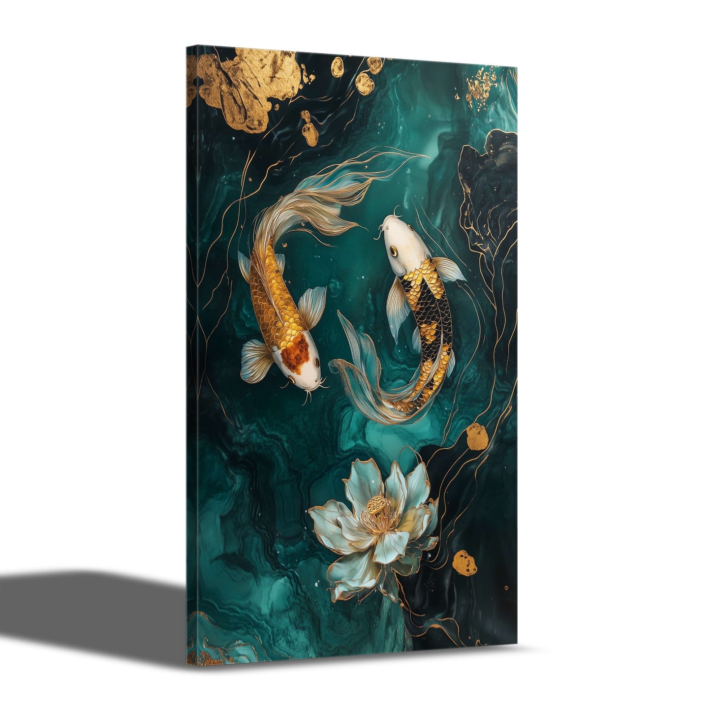 Lotus und Koi im Goldschimmer